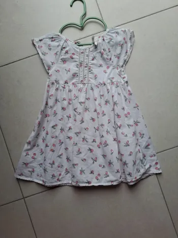 Jolie robe blanche MC 23 mois