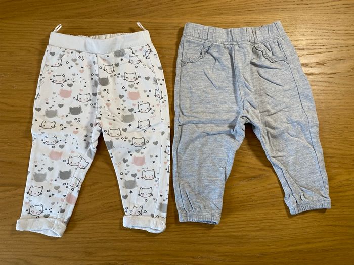 Baby Club Lot de 2 Pantalons blanc/gris Taille 12/18 mois - photo numéro 4