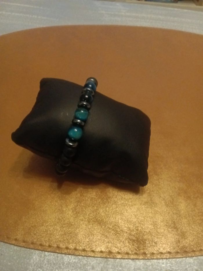 Bracelet tendance noir et bleu œil de tigre