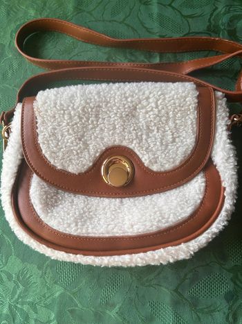 Sac bandoulière moumoute