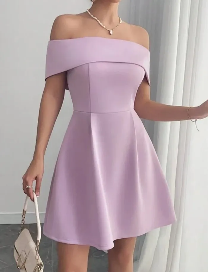 Robe épaule dénudée