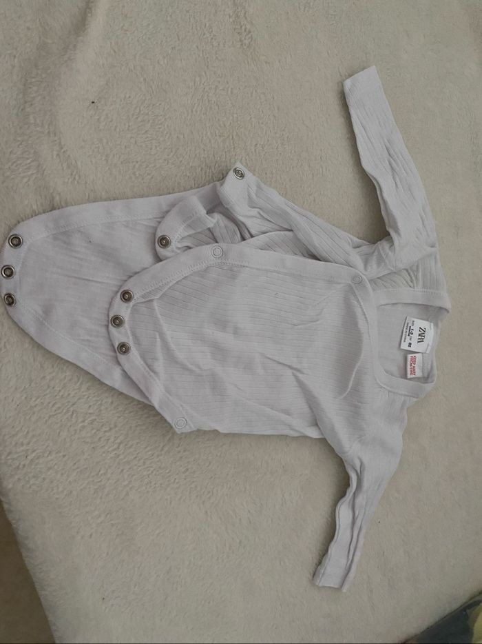 Lot 10 bodies 3 mois - photo numéro 8