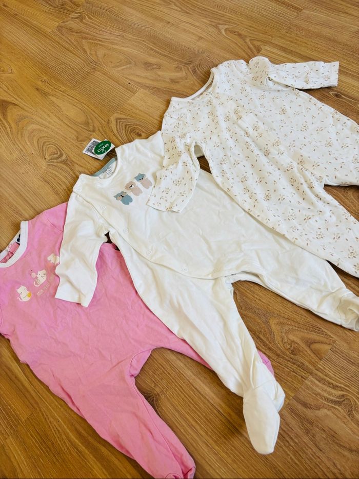 Lot vêtements fille 6 mois - Printemps/Été - photo numéro 6