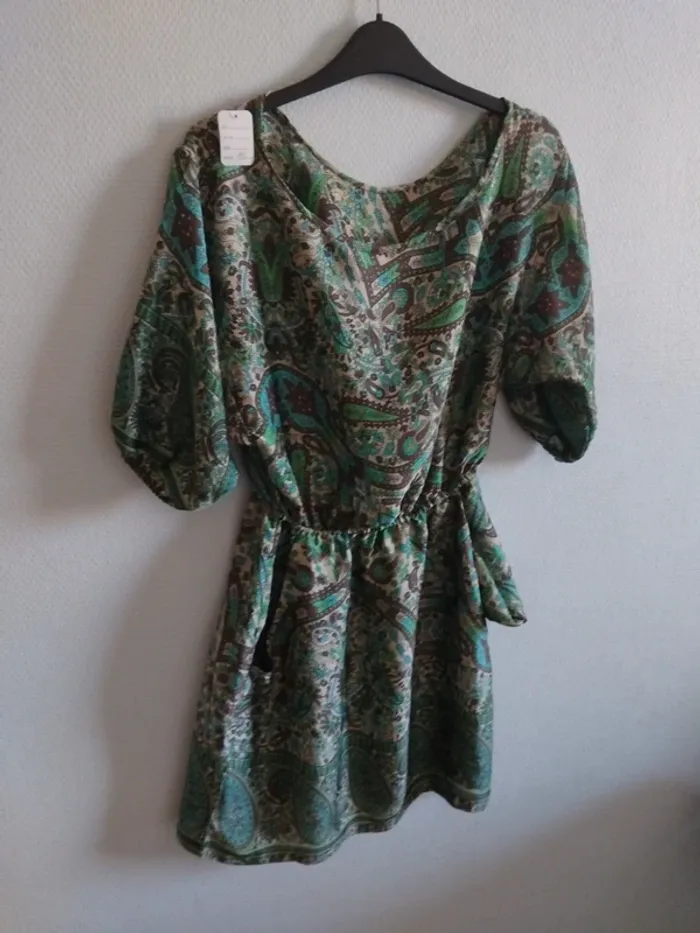 Robe taille 38 - photo numéro 3