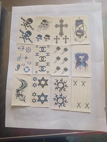 Ensemble tatouage neuf