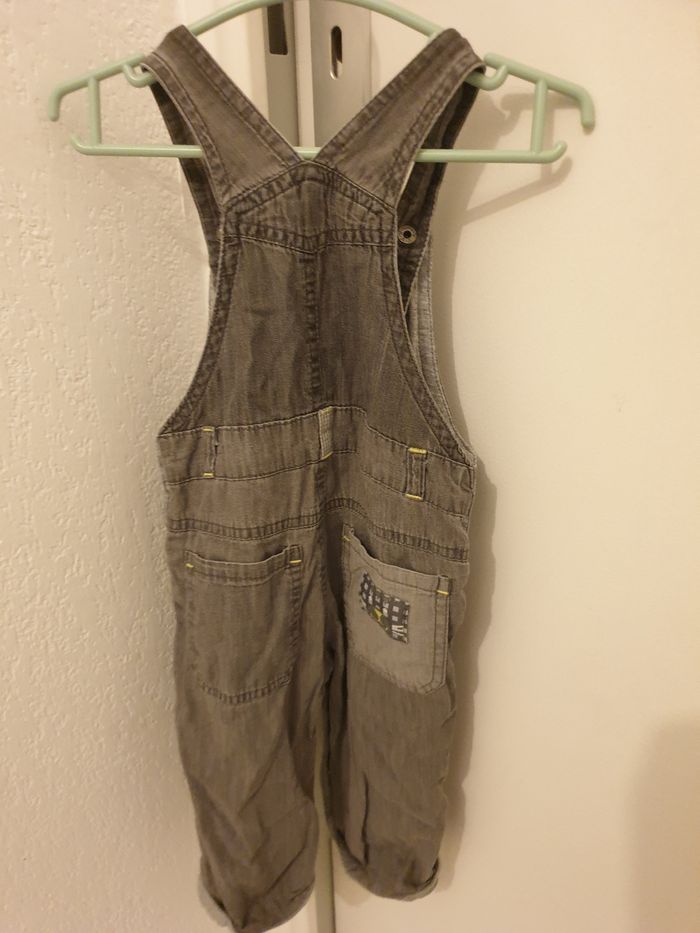 Salopette en 9 mois - photo numéro 2