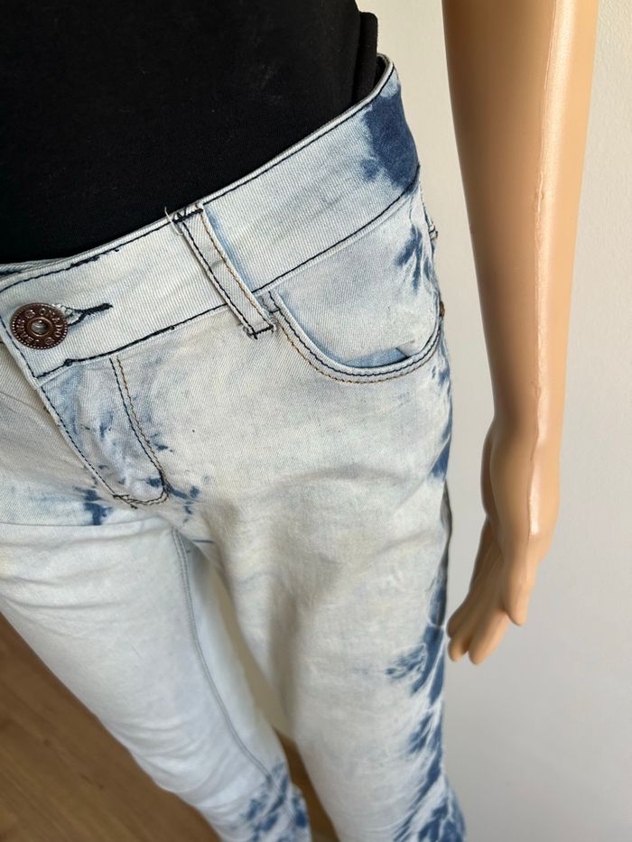 Jean bleu et bleu clair Zac & Zoé taille M bon état - photo numéro 4