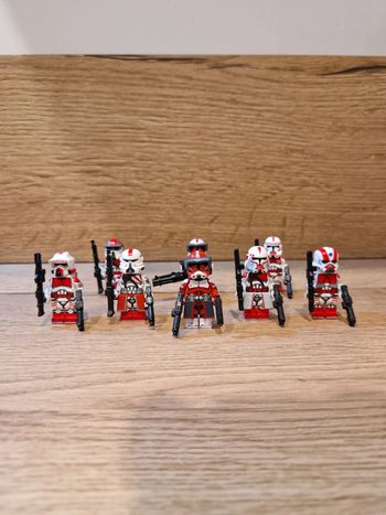 Figurines type lego Escouade de 8 clones de Coruscant dont le commandant Fox star wars