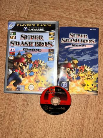 Super smash bros mêlée jeu Nintendo gamecube avec notice