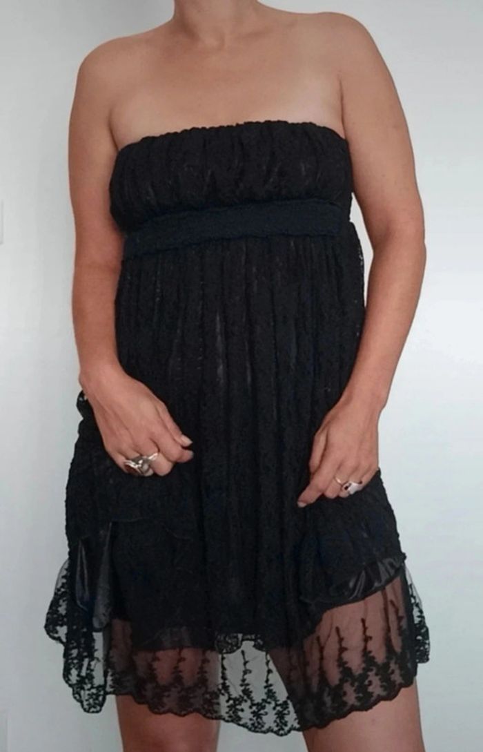 Petite robe noire bustier crochet taille 38 - photo numéro 2