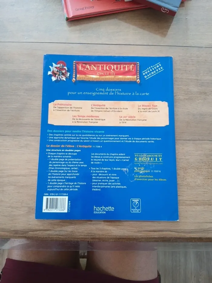 Les dossiers hachette l'antiquité cycle 3 - photo numéro 2
