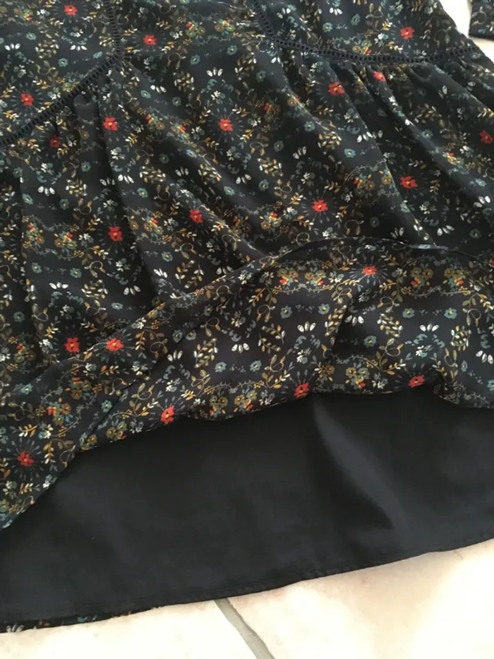 Magnifique robe de la boutique Camaïeu en 42 excellent état - photo numéro 9