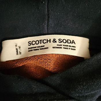 Sweat à capuche