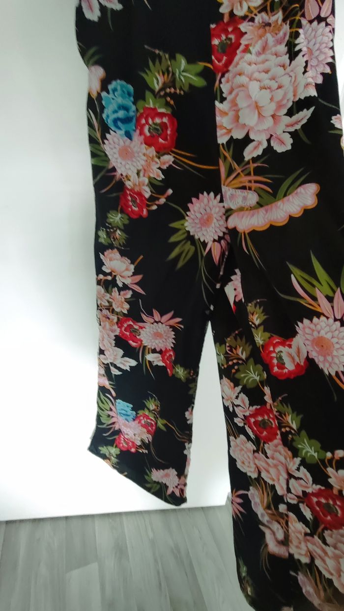 Combinaison à fleurs 💮 - photo numéro 2