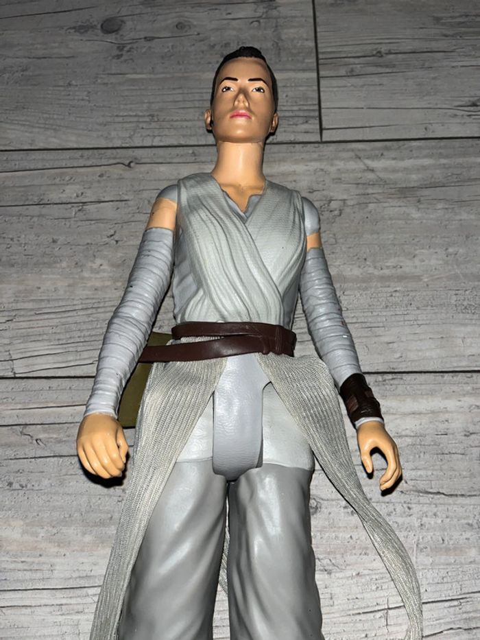 Figurine grand modèle stars wars Rey - photo numéro 2