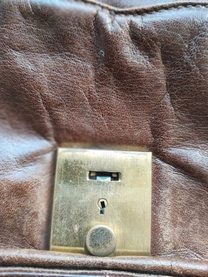 Sacoche vintage en cuir - photo numéro 5