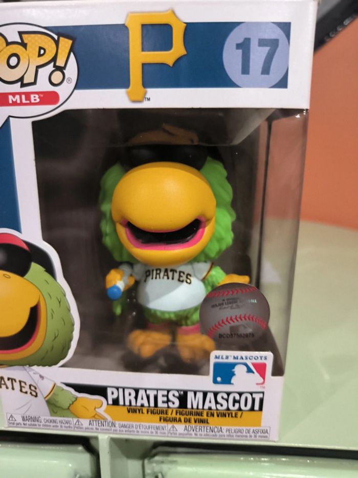 Rare Pop pirates mascot 17 - photo numéro 2