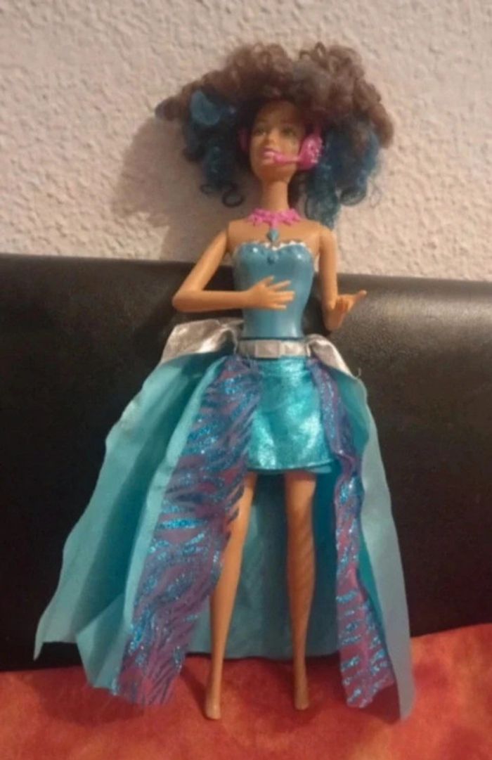 Barbie Erika de Mattel