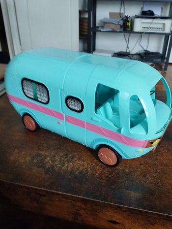 Petit camion lol nana 