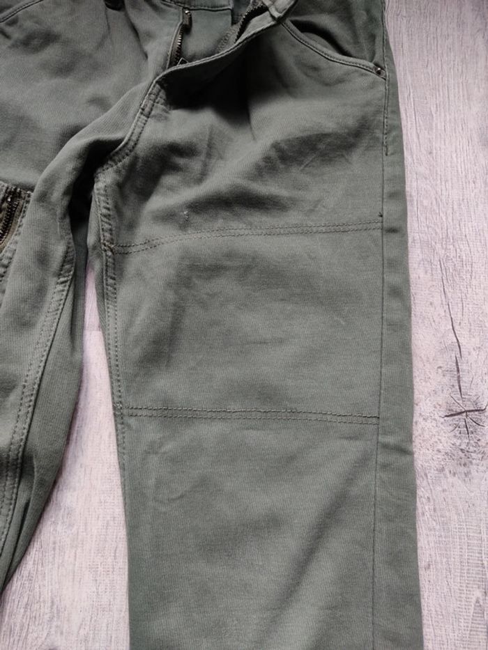 Pantalon kiabi 10 ans vert kaki 😍 - photo numéro 8