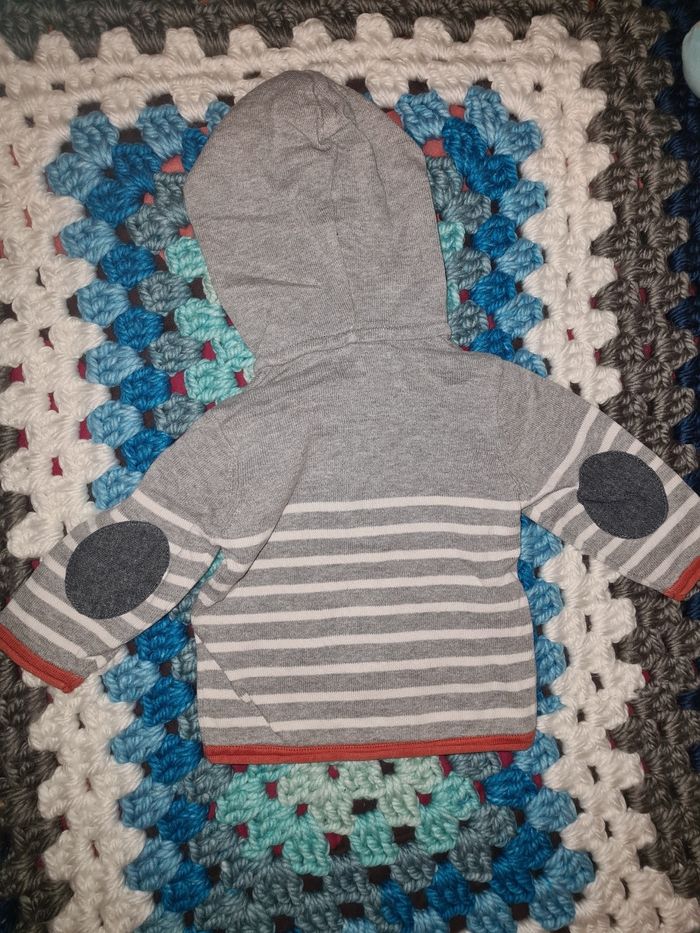 Gilet 6 mois - photo numéro 2