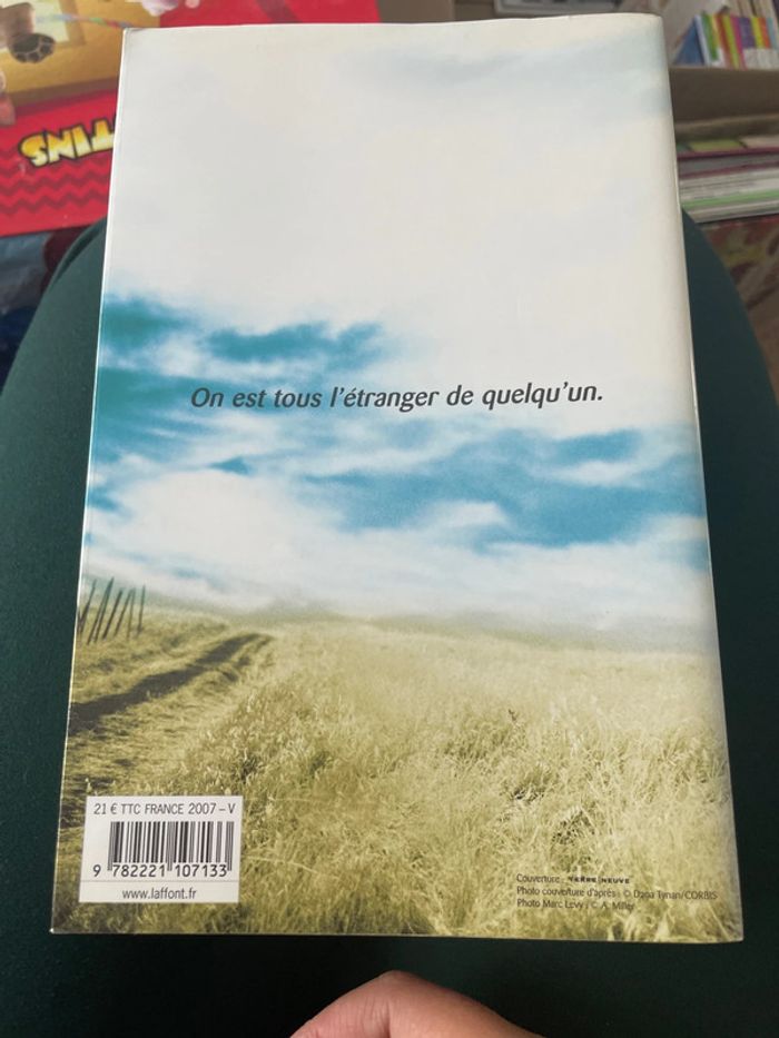 Livre les enfants de la liberté de Marc Lévy - photo numéro 3