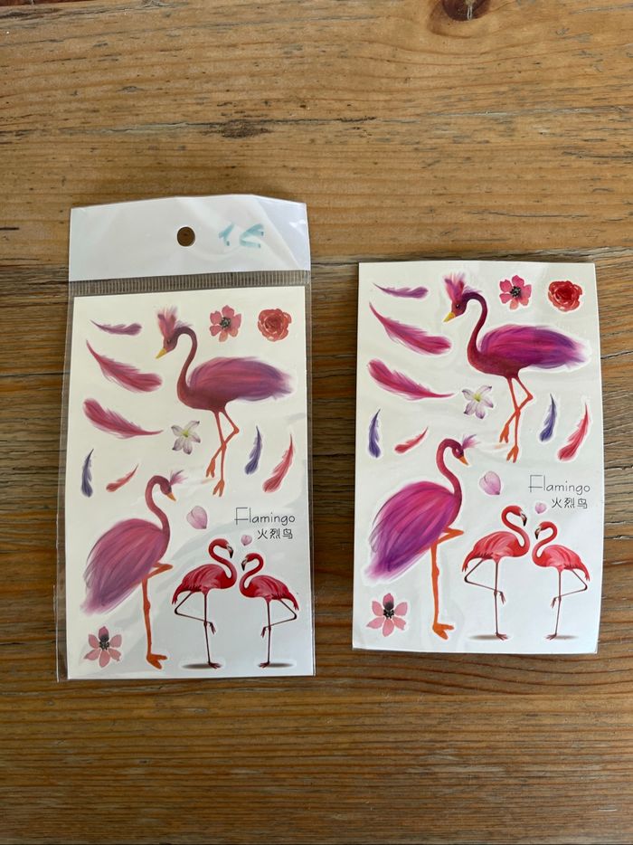 Faux tatouage flamants