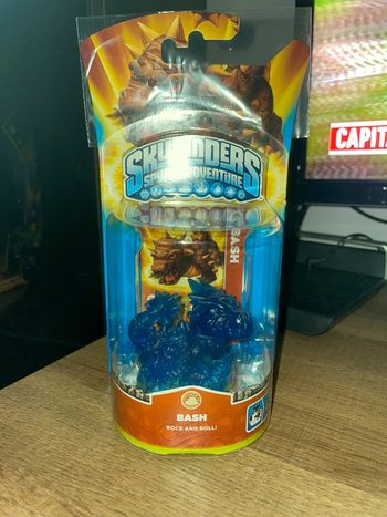 Bash blue translucide clear [BOX]