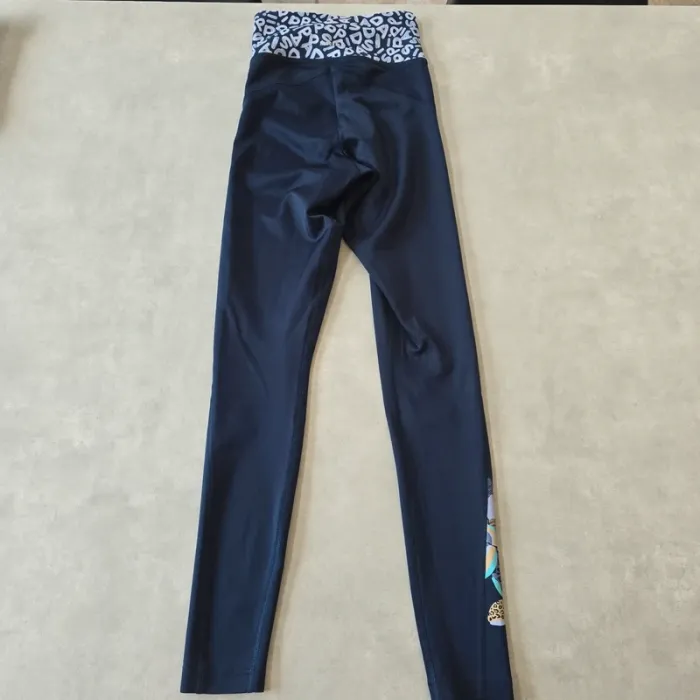Ensemble sport Adidas neuf + cadeau - photo numéro 11
