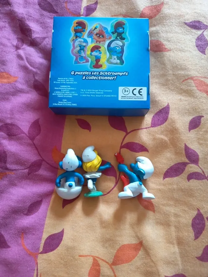 Lot Schtroumpfs avec puzzle et personnages - photo numéro 2