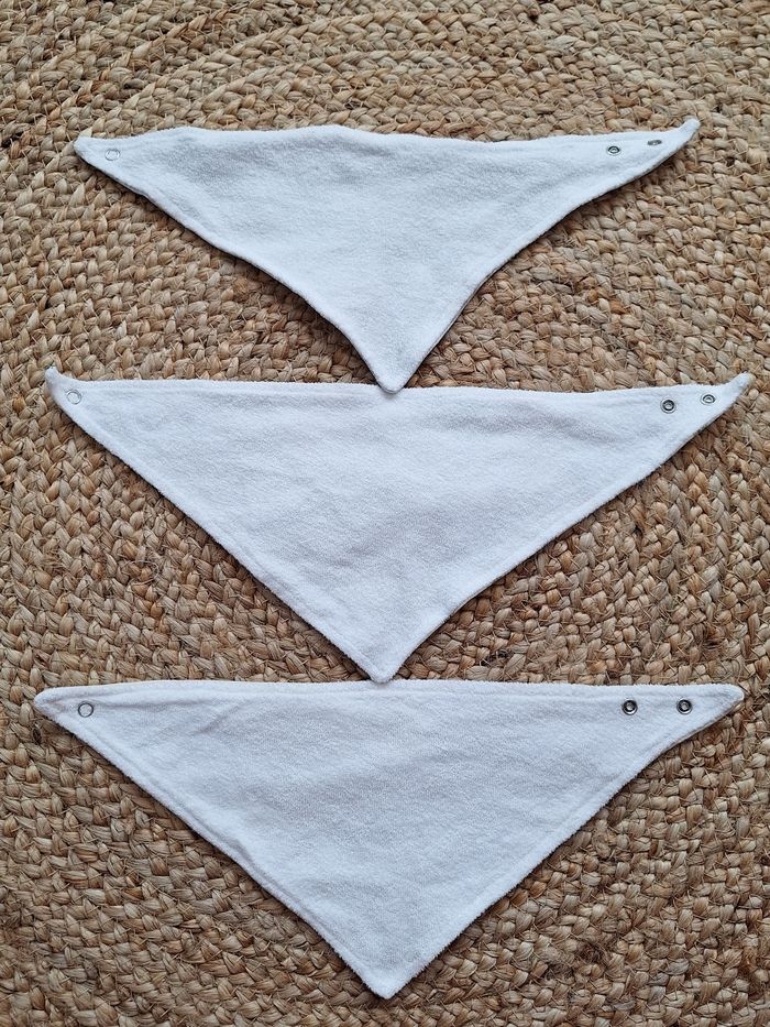 Lot de 3 bavoirs bandanas nounours - photo numéro 2