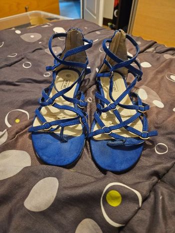 Sandales