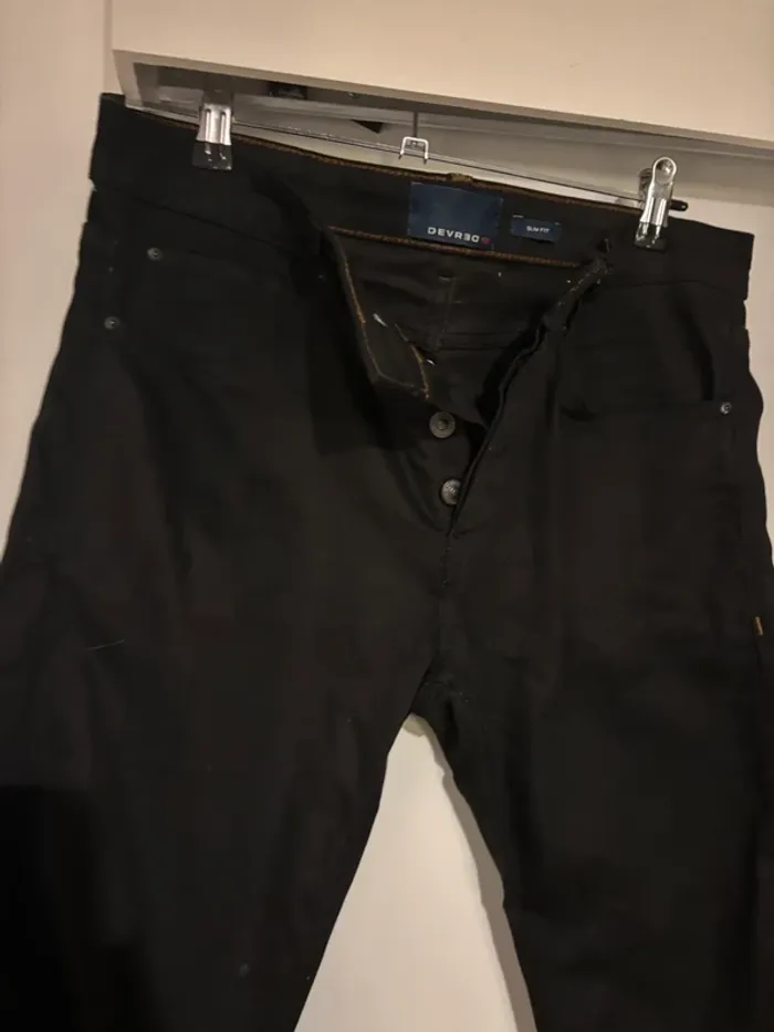 Jean noir Devred taille 40-L modèle Slim Fit en très bon état - photo numéro 2