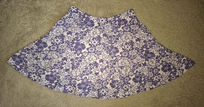 Jupe violette et blanche 10 ans