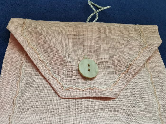 Pochette festonnée couleur saumon - photo numéro 2