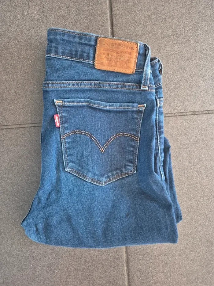 Jean slim Levis taille 38