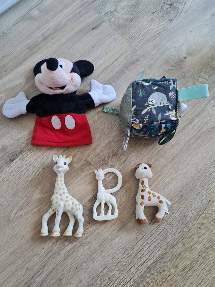 Lot jouets bébé - photo numéro 4
