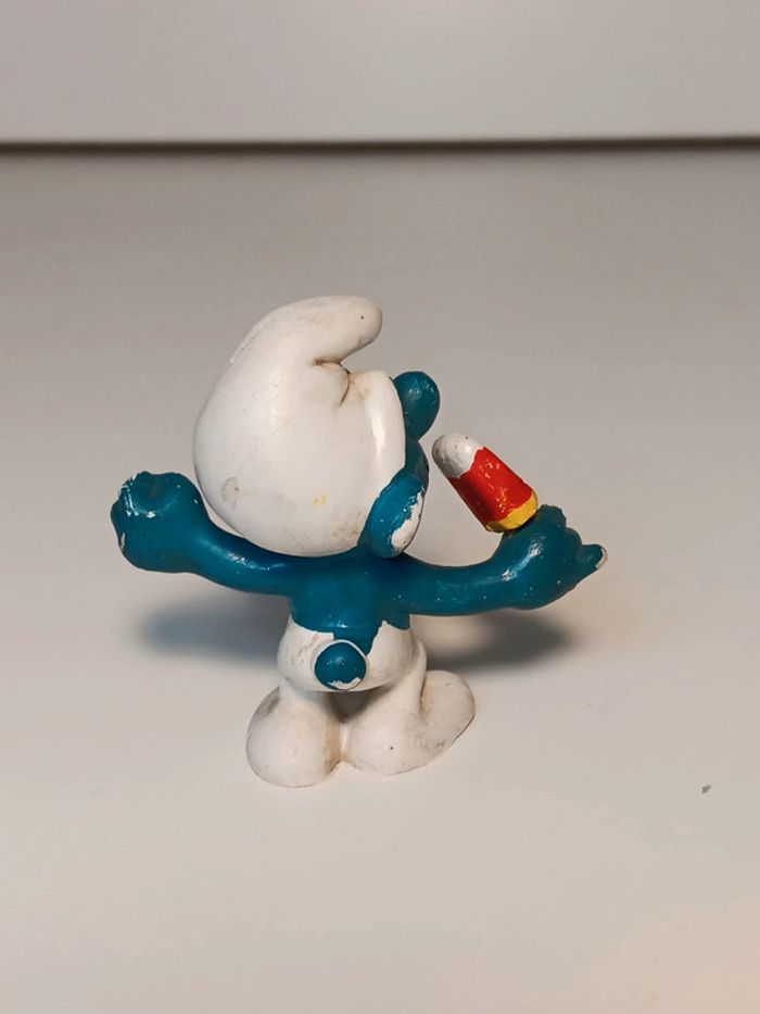 Figurine vintage 1978 Schtroumpf mange une glace schleich peyo W.germany - photo numéro 3