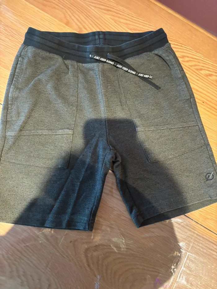 Short kaki - Kiabi - 12 ans - photo numéro 2