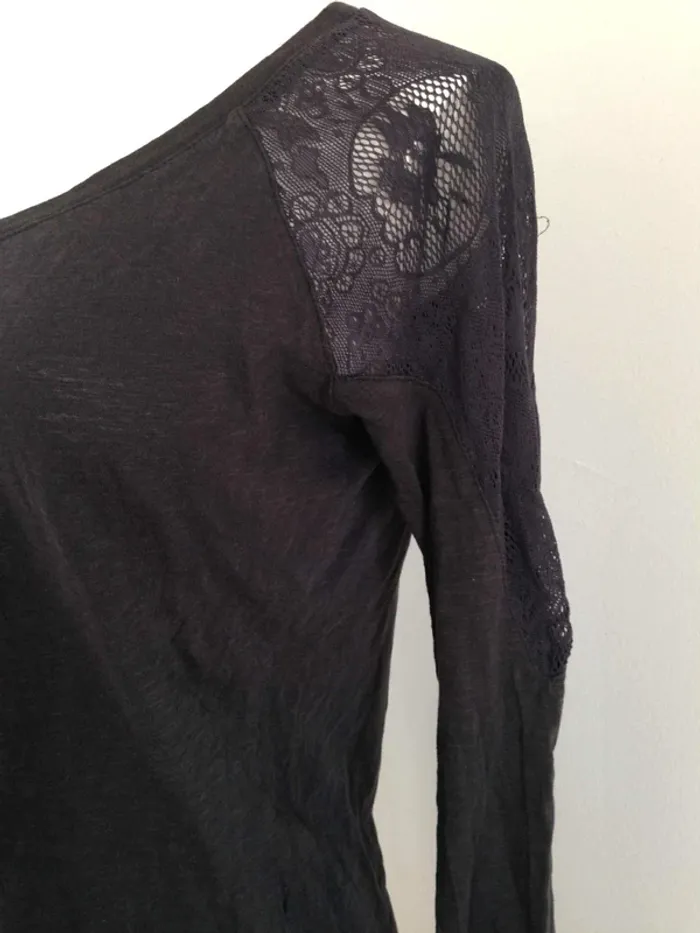 T-shirt col rond manches longues dentelle ajourée Jennyfer - photo numéro 3