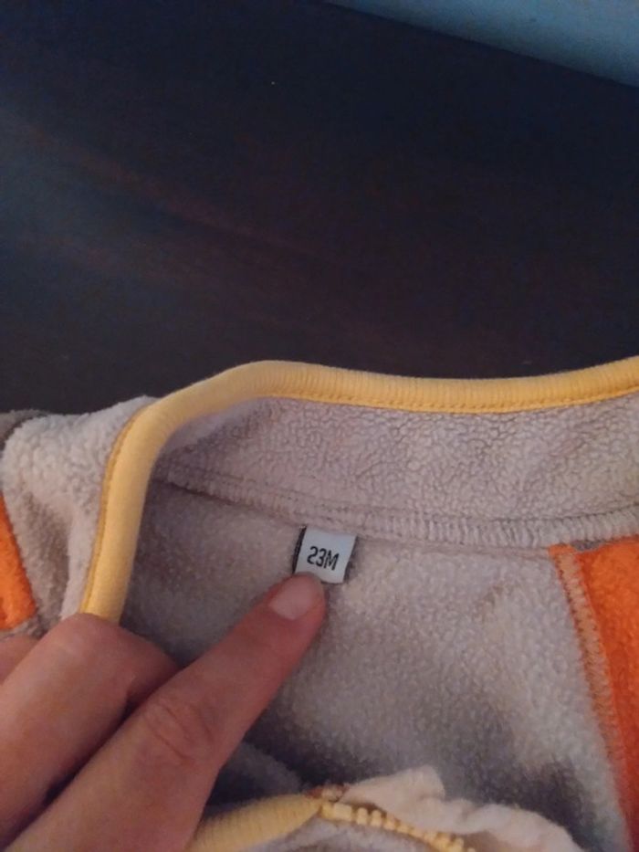 Un pull polaire bebe 18 24 mois - photo numéro 2