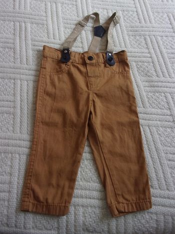 pantalon avec bretelles taille 18 mois