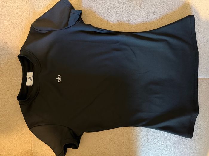 T-shirt alo - photo numéro 1