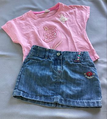 Lot jupe et teeshirt 5 ans