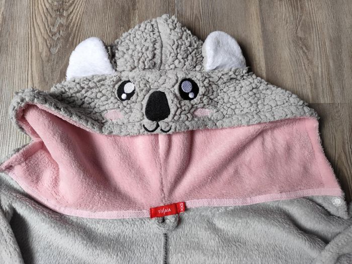 Plaid à capuche Tissaiai taille XXS , très bon état - photo numéro 3