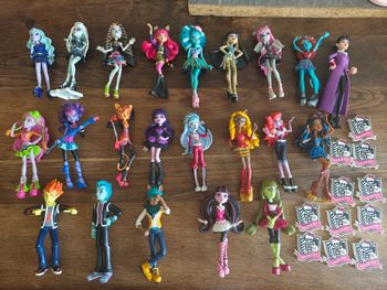 Lot figurines monster hight 