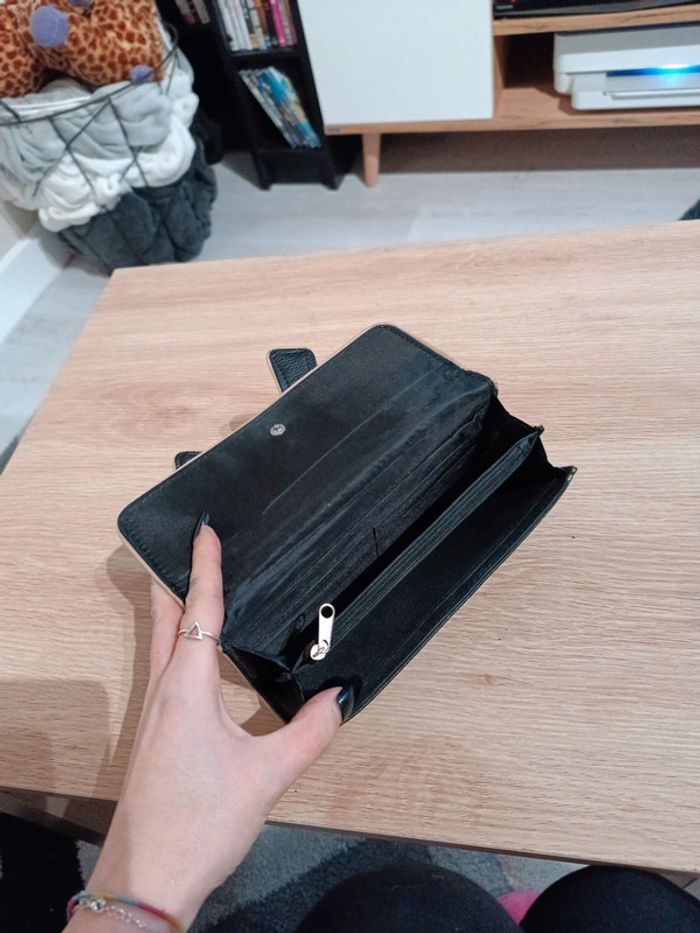 Portefeuille - photo numéro 3