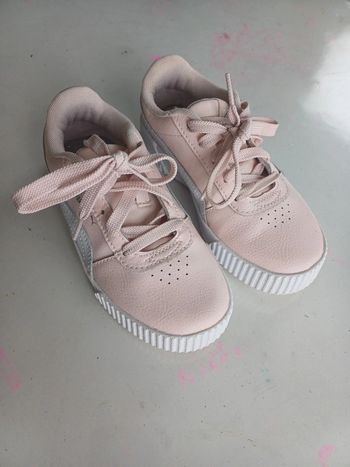 Paire de basket puma rose et blanc 31