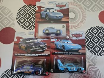 Lot de 3 voitures cars  mattel metal Prix bas 