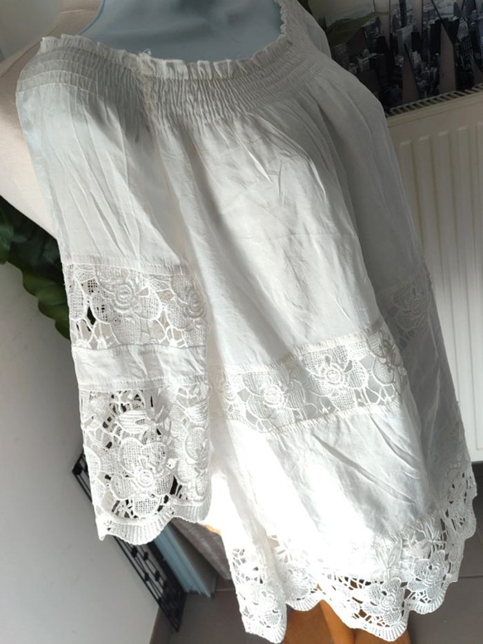 Robe brodée - photo numéro 3